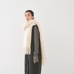 collex フカフカライトブークレーマフラー