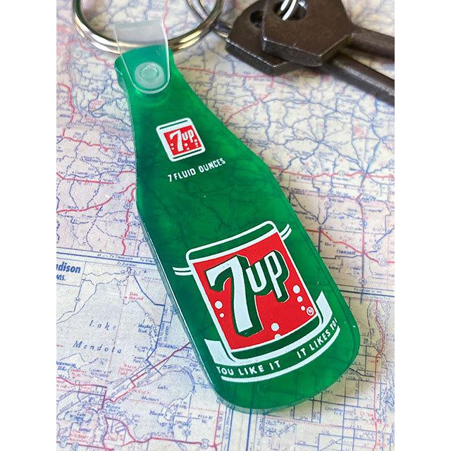 7UP ラバーキーホルダー (ボトル) MADE IN U.S.A. ■ アメリカン雑貨 アメリカ雑貨