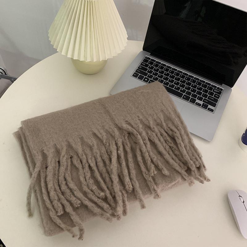 ストール マフラー レディース メンズ 無地 厚手 巻き物 フリンジ 秋 冬 防寒 ネックウォーマー 肩掛け ロングマフラー 膝掛け 暖かい - 画像 (9)